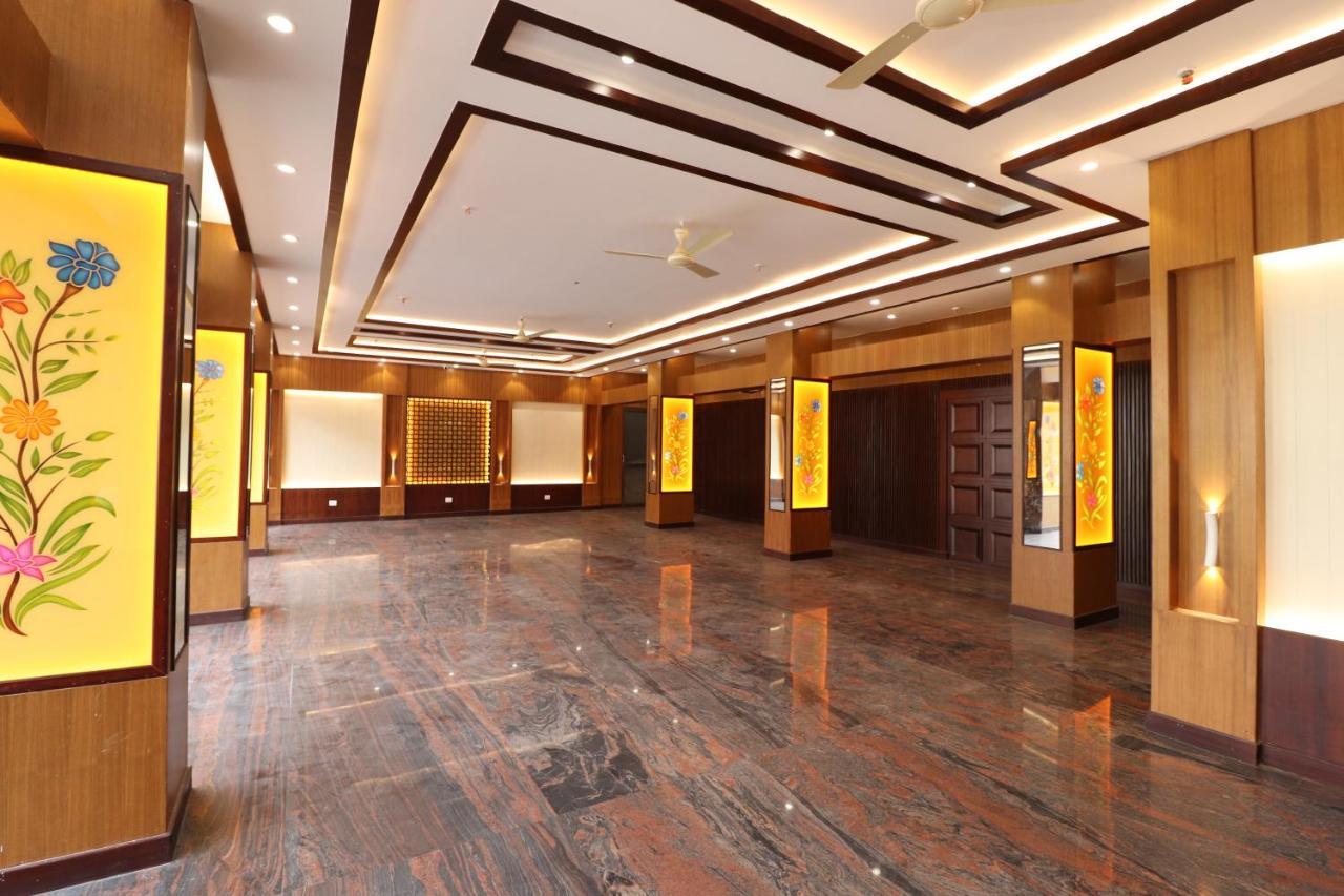 Jjk Rukmini Vilas Hotel & Banquet Muzaffarpur Exteriör bild