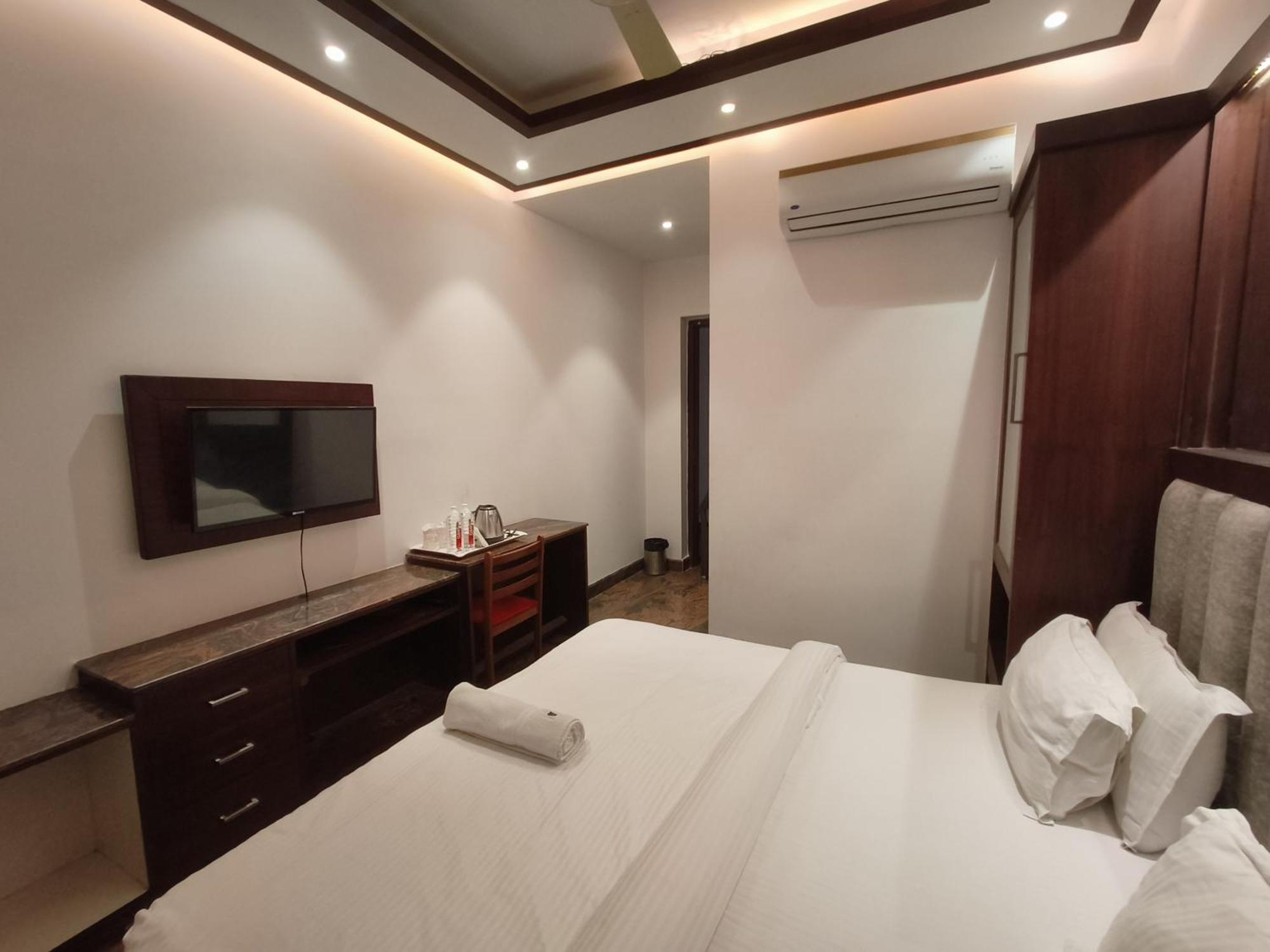Jjk Rukmini Vilas Hotel & Banquet Muzaffarpur Exteriör bild