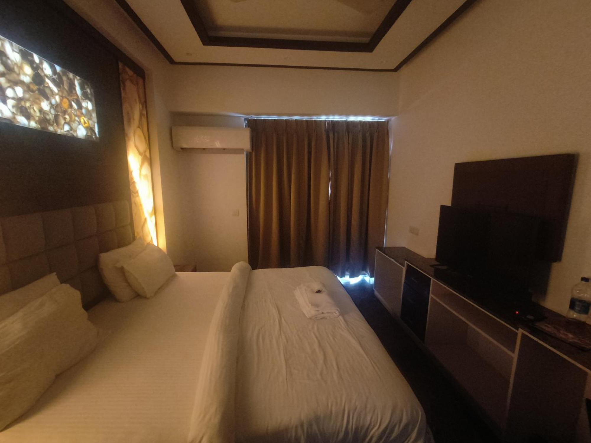 Jjk Rukmini Vilas Hotel & Banquet Muzaffarpur Exteriör bild