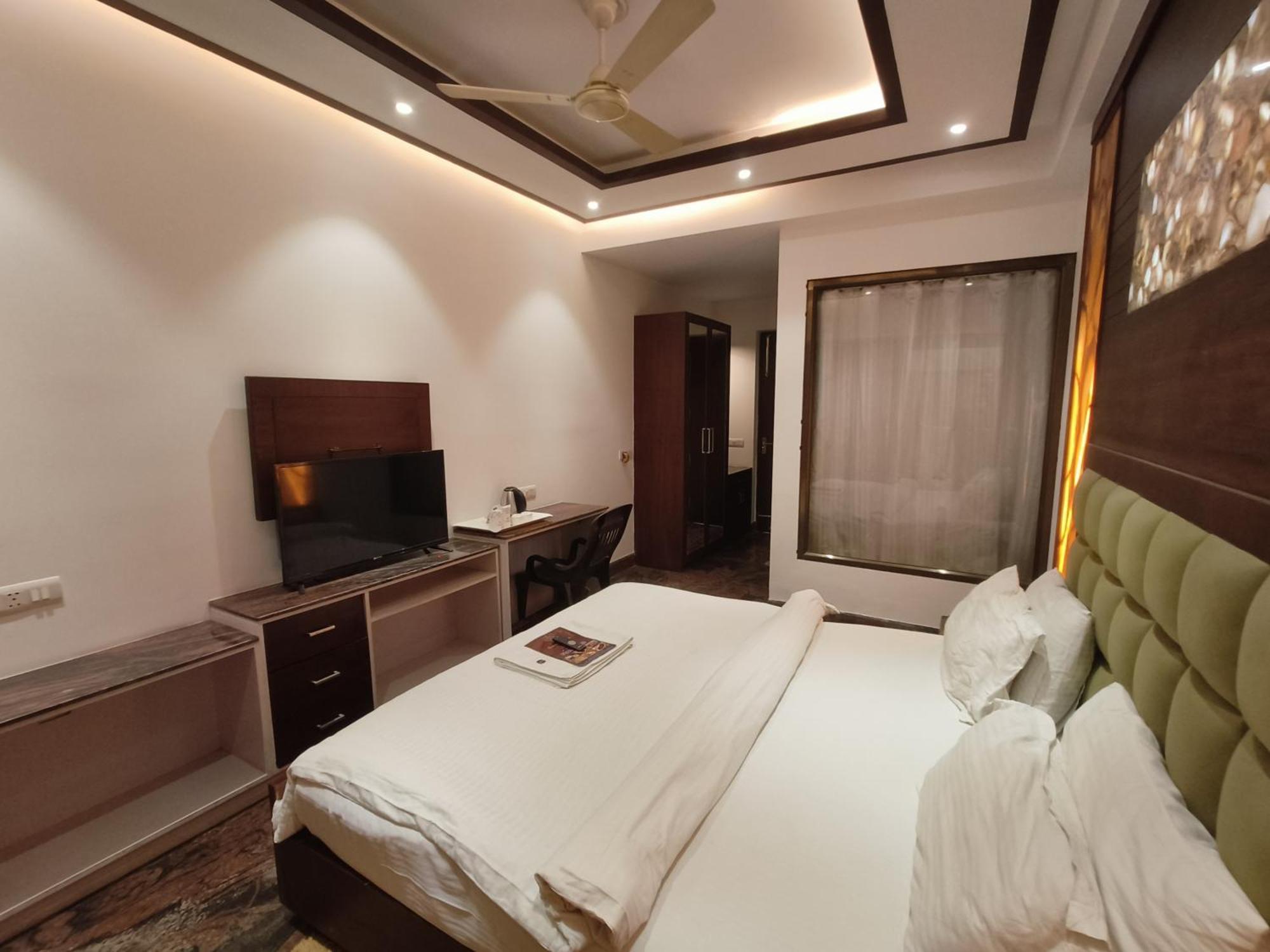 Jjk Rukmini Vilas Hotel & Banquet Muzaffarpur Exteriör bild