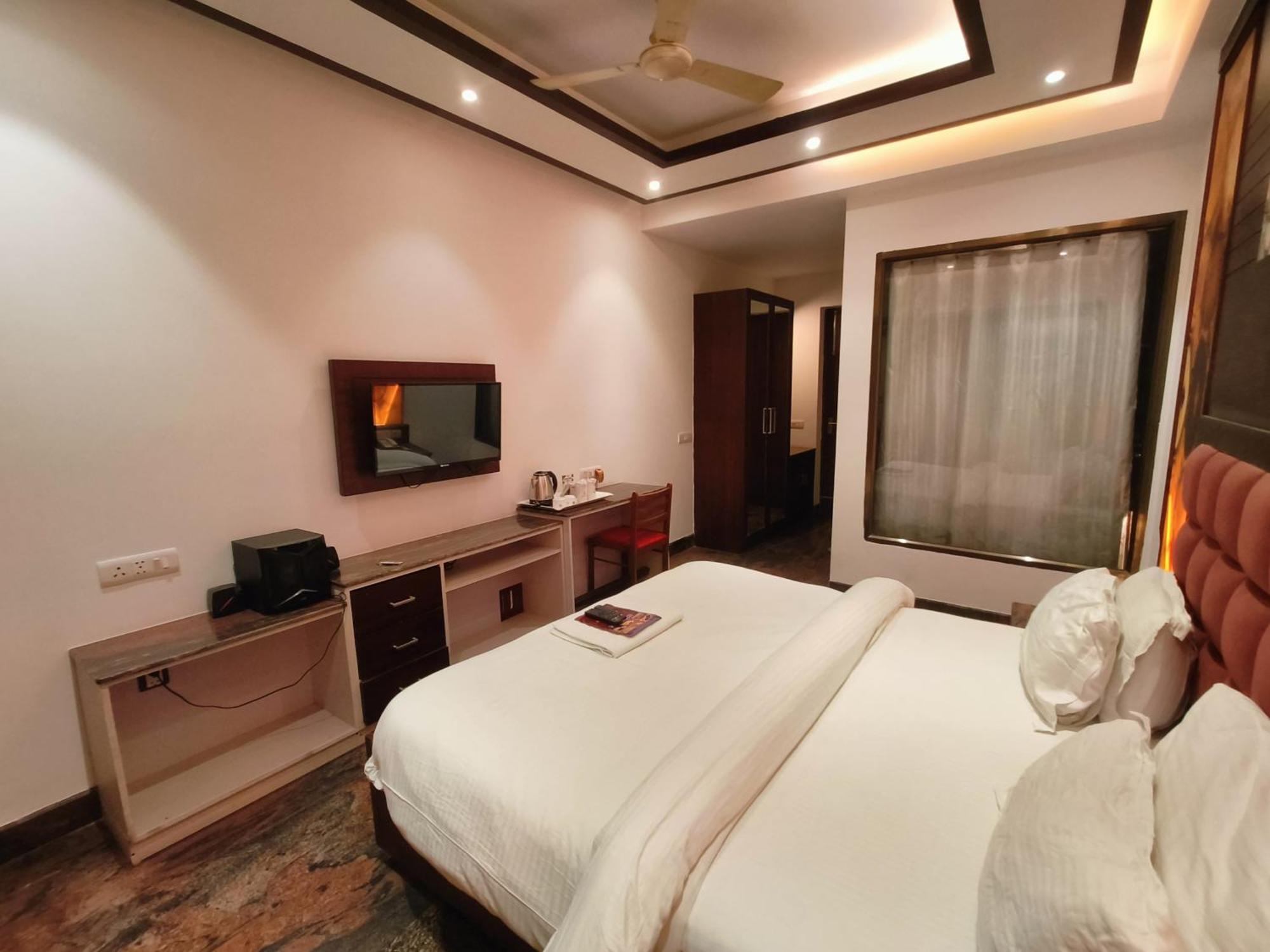 Jjk Rukmini Vilas Hotel & Banquet Muzaffarpur Exteriör bild
