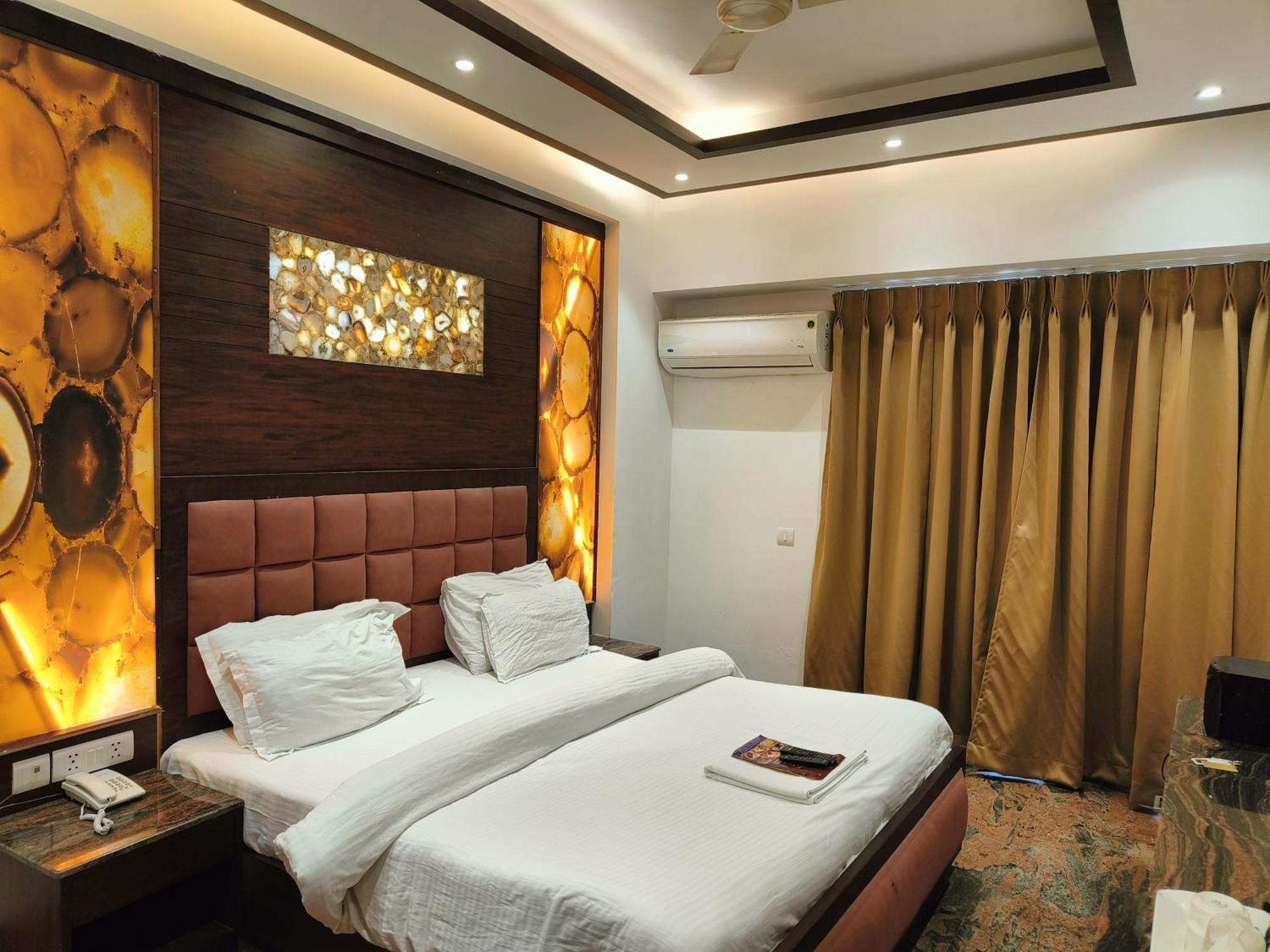 Jjk Rukmini Vilas Hotel & Banquet Muzaffarpur Exteriör bild