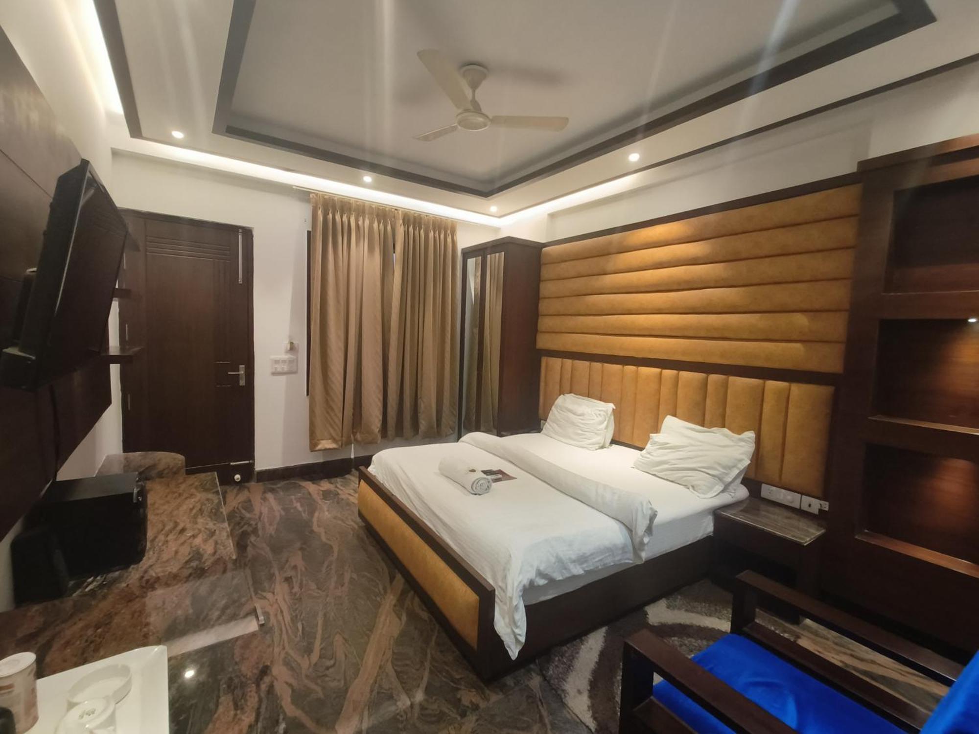 Jjk Rukmini Vilas Hotel & Banquet Muzaffarpur Exteriör bild