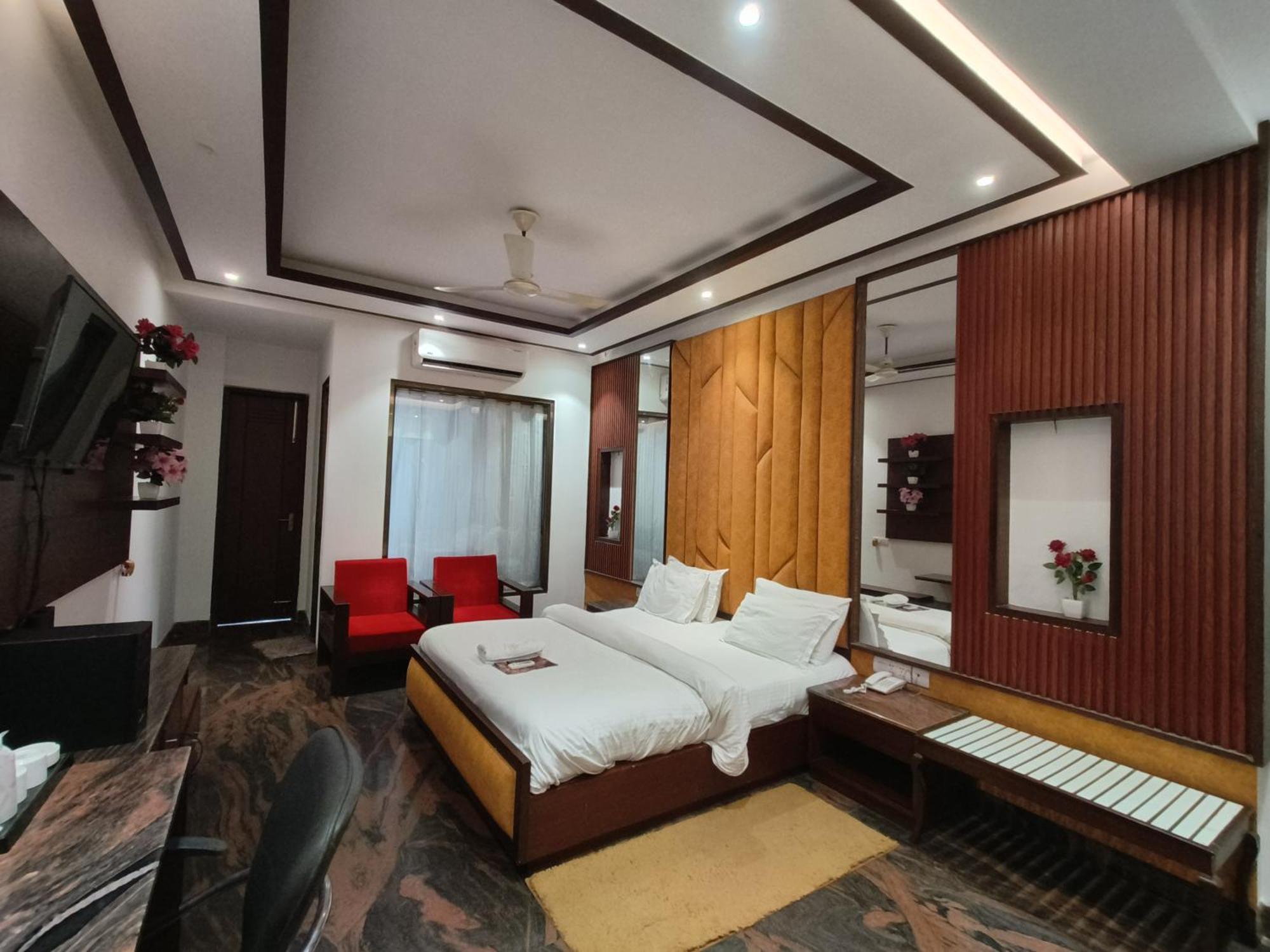 Jjk Rukmini Vilas Hotel & Banquet Muzaffarpur Exteriör bild