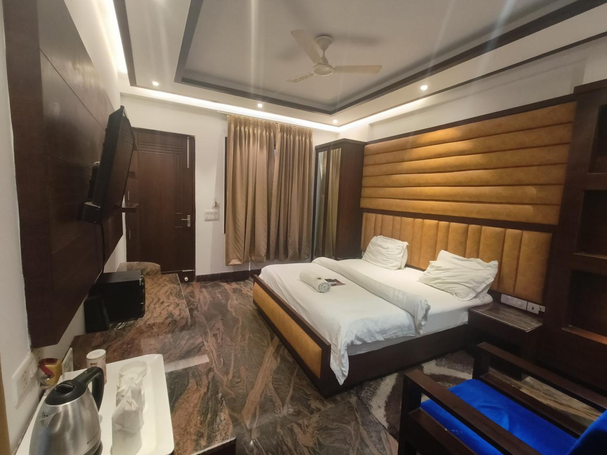 Jjk Rukmini Vilas Hotel & Banquet Muzaffarpur Exteriör bild