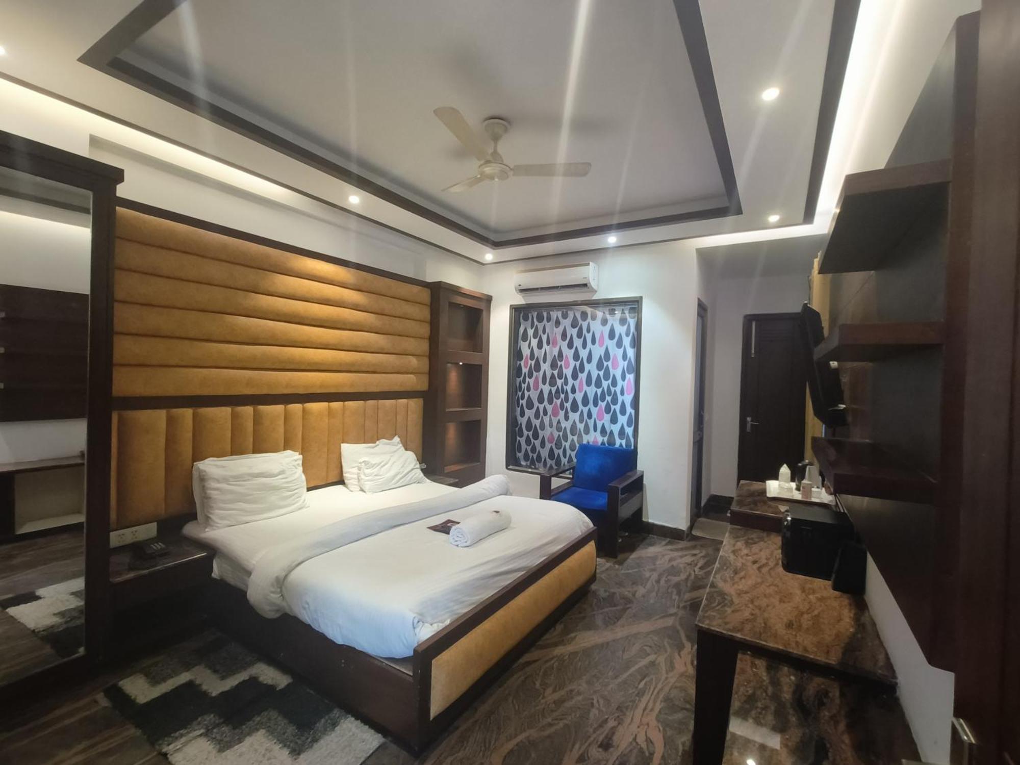 Jjk Rukmini Vilas Hotel & Banquet Muzaffarpur Exteriör bild